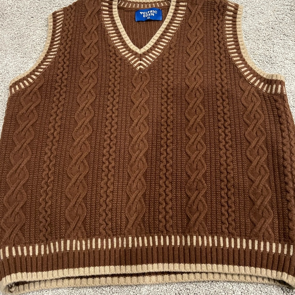 Aelfric Eden Brown Cable Knit V-Neck Sweater Vest